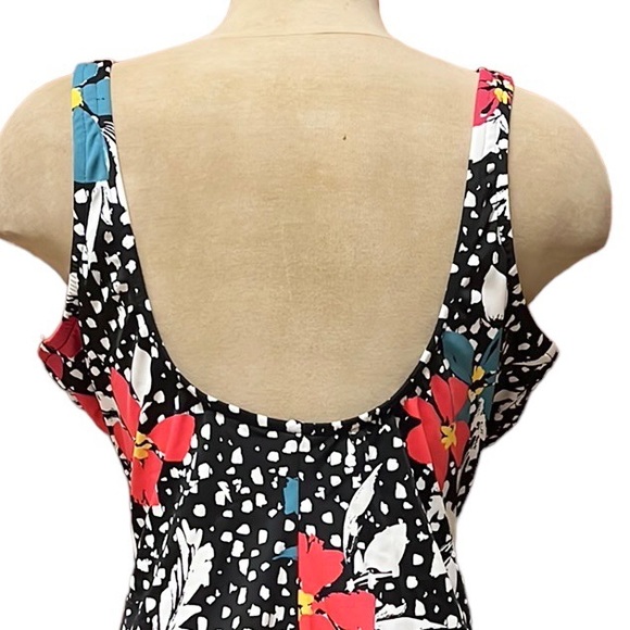 Womens Floral Swimsuit One Piece Slimming 22W 2X New - Picture 3 of 5